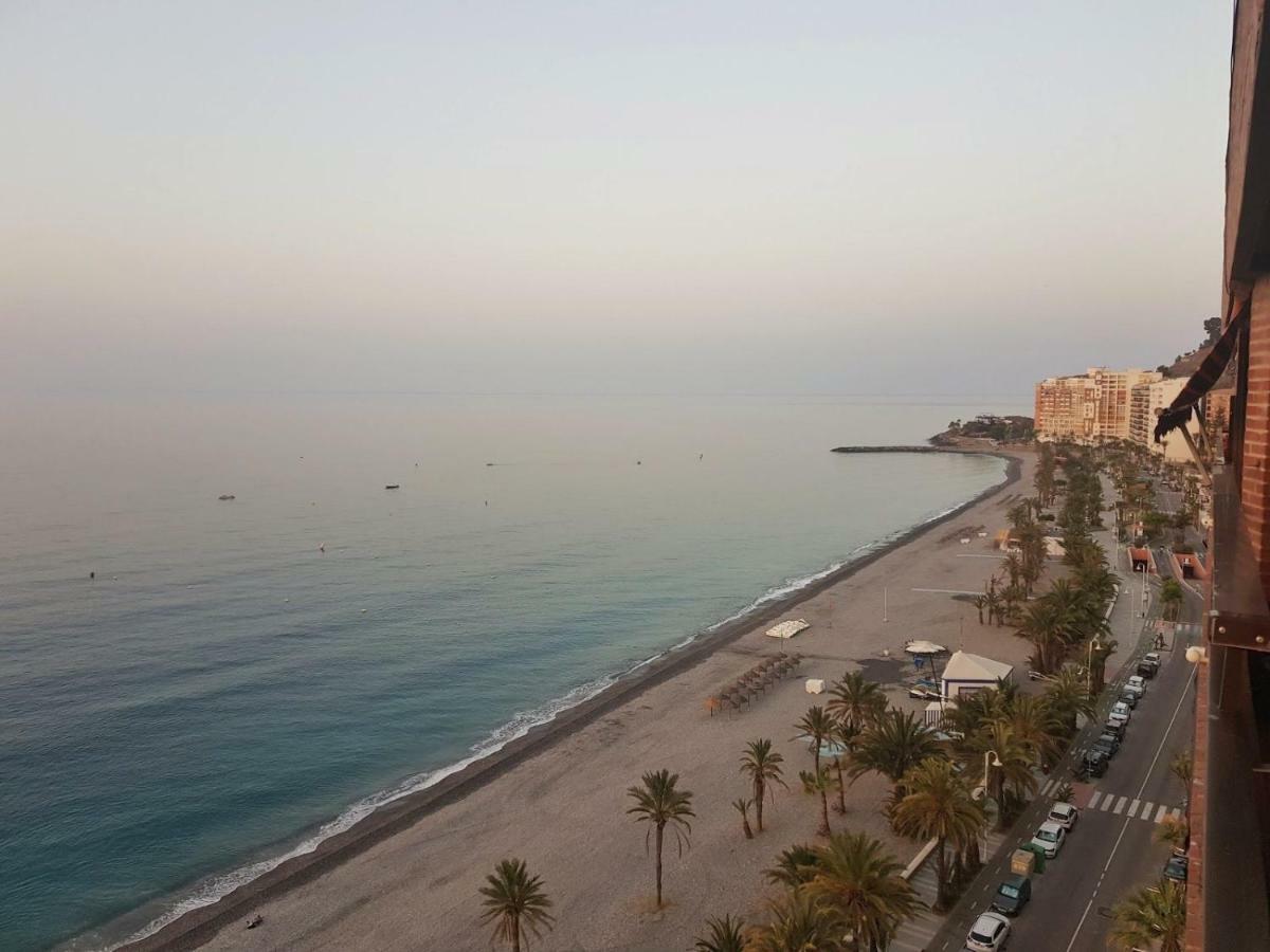 Atico En Almunecar. Primera Linea De Playa Con Vistas Espectaculares 외부 사진